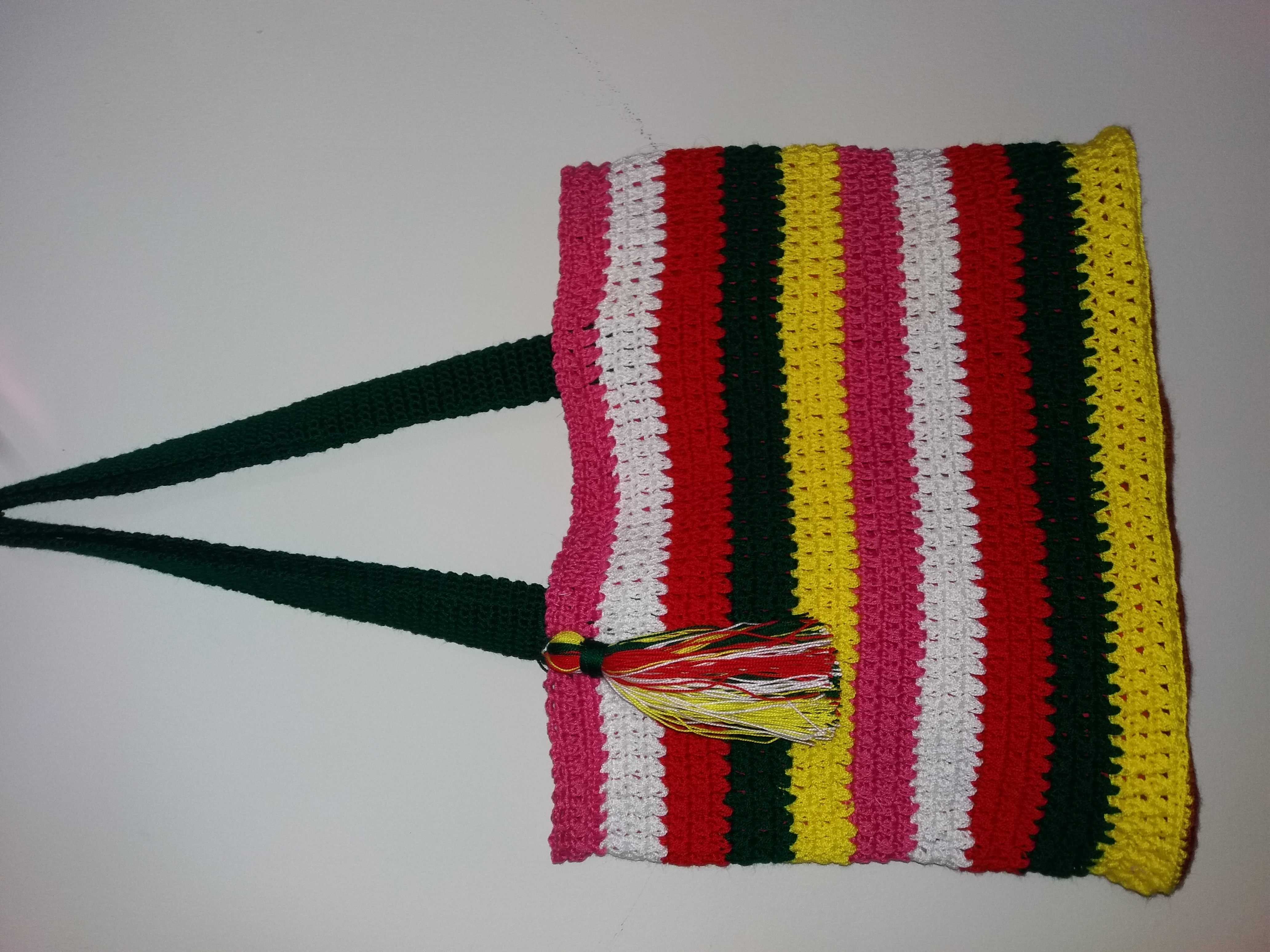 Bolso tejido para damas 